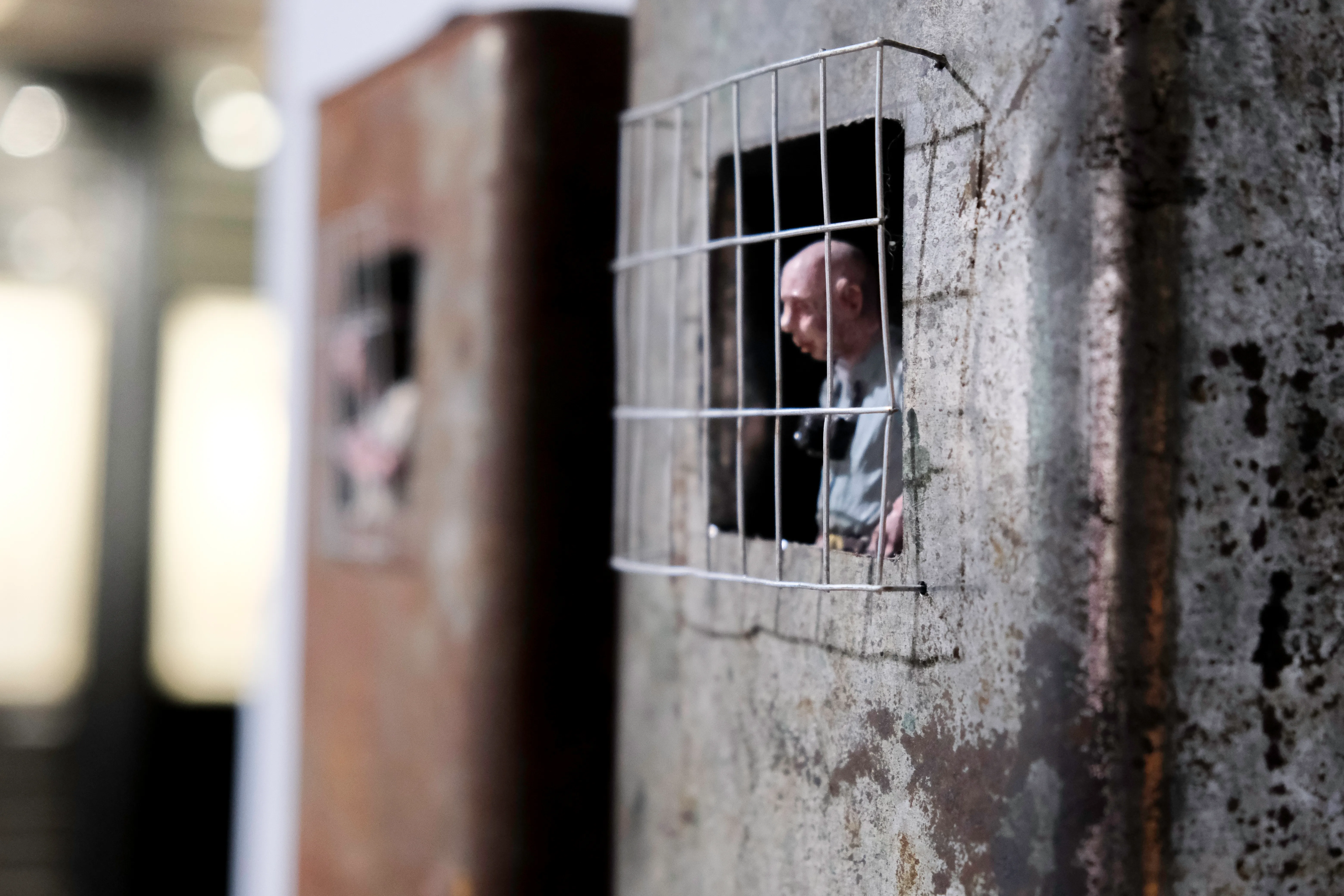 Lost postcards (2) - Isaac Cordal